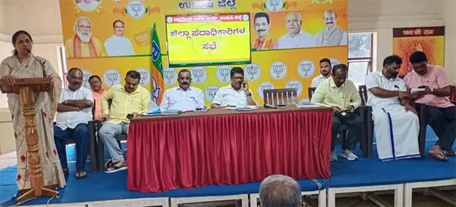 ಮೋದಿಯನ್ನು ಮತ್ತೊಮ್ಮೆ ಪ್ರಧಾನಿಯನ್ನಾಗಿಸಲು ಶ್ರಮಿಸಿ: ಸಚಿವೆ ಶೋಭಾ ಮೋದಿಯನ್ನು ಮತ್ತೊಮ್ಮೆ ಪ್ರಧಾನಿಯನ್ನಾಗಿಸಲು ಶ್ರಮಿಸಿ: ಸಚಿವೆ ಶೋಭಾ