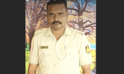 ಕಲಬುರಗಿ | ಅಕ್ರಮ ಮರಳು ಸಾಗಾಟದ ಲಾರಿಯಡಿಗೆ ಸಿಲುಕಿ ಹೆಡ್ ಕಾನ್ಸ್ಟೇಬಲ್ ಮೃತ್ಯು: ಕೊಲೆ ಶಂಕೆ