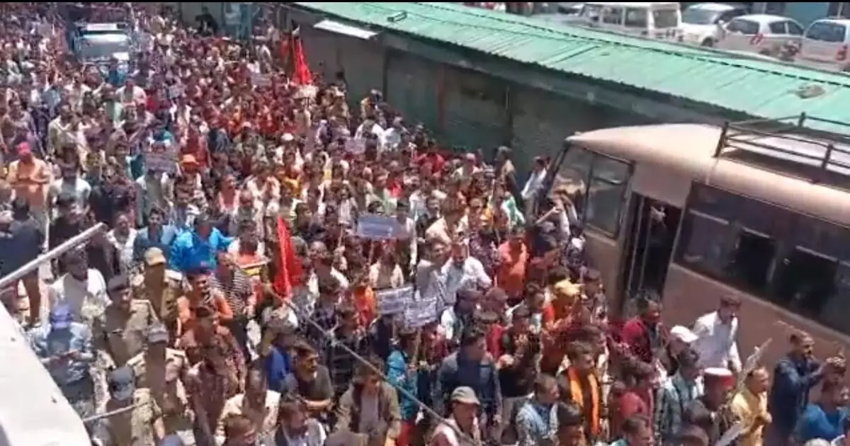 ಅದು ಲವ್ ಜಿಹಾದ್ ಪ್ರಕರಣವೇ ಆಗಿರಲಿಲ್ಲ: ಉತ್ತರ ಕಾಶಿ ಅಪಹರಣ ಪ್ರಕರಣದ ಕುರಿತು ಸ್ಫೋಟಕ ಹೇಳಿಕೆ ನೀಡಿದ ದೂರುದಾರ ಅದು ಲವ್ ಜಿಹಾದ್ ಪ್ರಕರಣವೇ ಆಗಿರಲಿಲ್ಲ: ಉತ್ತರ ಕಾಶಿ ಅಪಹರಣ ಪ್ರಕರಣದ ಕುರಿತು ಸ್ಫೋಟಕ ಹೇಳಿಕೆ ನೀಡಿದ ದೂರುದಾರ