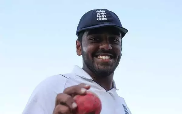 ಆಸ್ಟ್ರೇಲಿಯದ ವಿರುದ್ಧ ದ್ವಿತೀಯ ಆ್ಯಶಸ್ ಟೆಸ್ಟ್: ಇಂಗ್ಲೆಂಡ್ ತಂಡಕ್ಕೆ ರೆಹಾನ್ ಸೇರ್ಪಡೆ ಆಸ್ಟ್ರೇಲಿಯದ ವಿರುದ್ಧ ದ್ವಿತೀಯ ಆ್ಯಶಸ್ ಟೆಸ್ಟ್: ಇಂಗ್ಲೆಂಡ್ ತಂಡಕ್ಕೆ ರೆಹಾನ್ ಸೇರ್ಪಡೆ