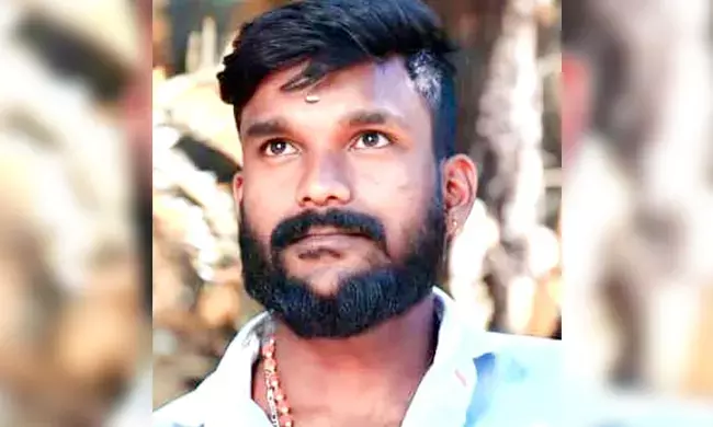 ತಲೆಯ ಮೇಲೆ ರೆಂಬೆ ಬಿದ್ದು ಕಾರ್ಮಿಕ ಮೃತ್ಯು