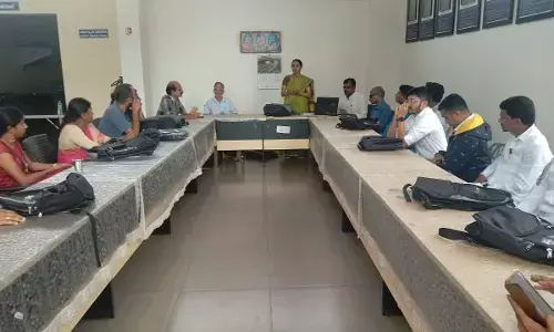 ಕರ್ನಾಟಕ ಸಮುದಾಯ ಬಾನುಲಿ ಕೇಂದ್ರಗಳ ಸಂಘದ ಸ್ಥಾಪಕ ಅಧ್ಯಕ್ಷರಾಗಿ ಡಾ.ರಶ್ಮಿ ಅಮ್ಮೆಂಬಳ