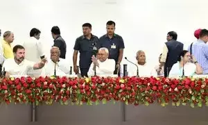 ಪಾಟ್ನಾ ಸಭೆ: ಲೋಕಸಭಾ ಚುನಾವಣೆಯನ್ನು ಒಗ್ಗಟ್ಟಿನಿಂದ ಎದುರಿಸಲು 17 ಪಕ್ಷಗಳ ಸಂಕಲ್ಪ