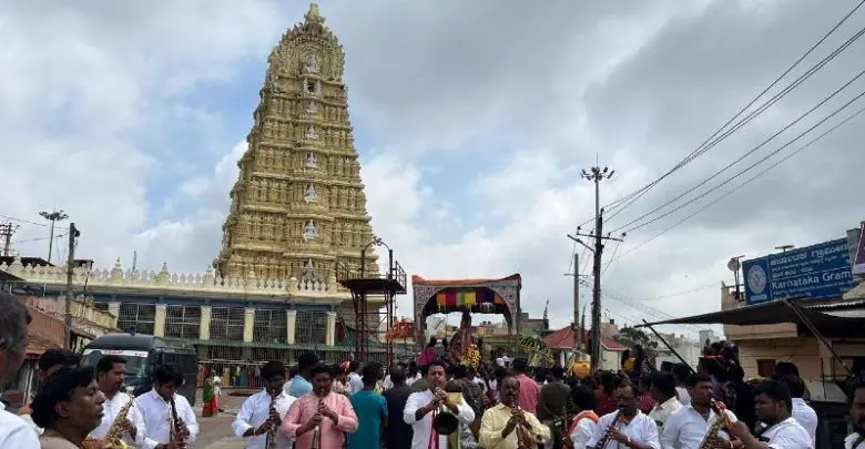 ಮುಜರಾಯಿ ಇಲಾಖೆ ವ್ಯಾಪ್ತಿಯ ದೇವಾಲಯಗಳಲ್ಲಿ ಸರ್ವರಿಗೂ ಪ್ರವೇಶ ಫಲಕ ಕಡ್ಡಾಯ: ಸಚಿವ ರಾಮಲಿಂಗಾರೆಡ್ಡಿ ಮುಜರಾಯಿ ಇಲಾಖೆ ವ್ಯಾಪ್ತಿಯ ದೇವಾಲಯಗಳಲ್ಲಿ ಸರ್ವರಿಗೂ ಪ್ರವೇಶ ಫಲಕ ಕಡ್ಡಾಯ: ಸಚಿವ ರಾಮಲಿಂಗಾರೆಡ್ಡಿ