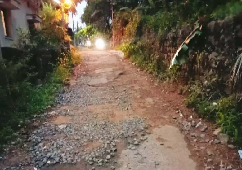 ಜಲ್ಲಿಗುಡ್ಡೆ ಜಯನಗರದ ಹದಗೆಟ್ಟ ರಸ್ತೆ ಕಾಂಕ್ರಿಟೀಕರಣಕ್ಕೆ ಸಿಪಿಎಂ ಒತ್ತಾಯ