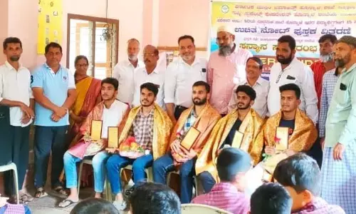 ಕರ್ನಾಟಕ ಮುಸ್ಲಿಂ ಜಮಾಅತ್ ಹೊನ್ನಾಳ ಶಾಖೆ ನೇತೃತ್ವದಲ್ಲಿ ಉಚಿತ ಪುಸ್ತಕ ವಿತರಣೆ, ಸನ್ಮಾನ, ಕ್ಯಾರಿಯರ್ ಗೈಡನ್ಸ್