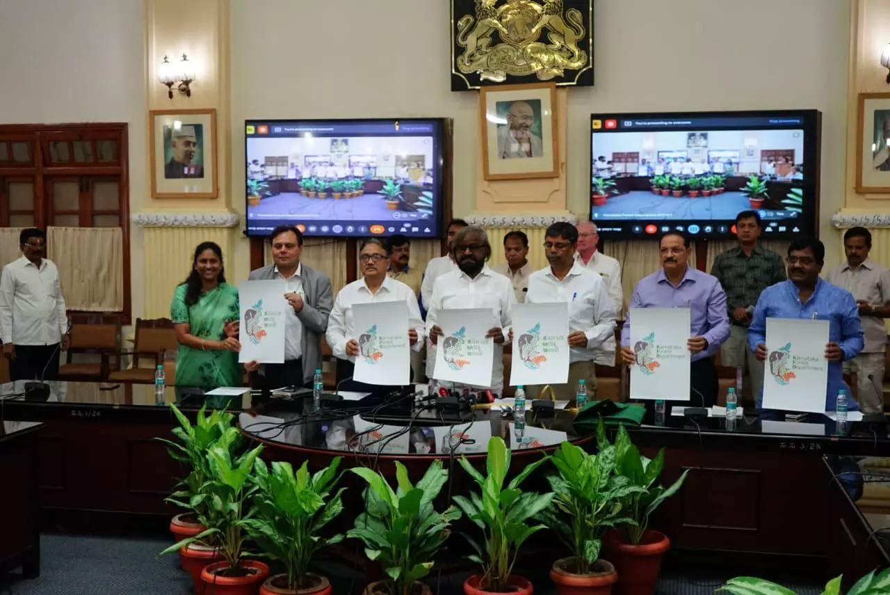 ಅರಣ್ಯ ಭೂಮಿ ಒತ್ತುವರಿ ಮಾಡಿದರೆ ಕಠಿಣ ಕ್ರಮ: ಸಚಿವ ಈಶ್ವರ್ ಖಂಡ್ರೆ ಎಚ್ಚರಿಕೆ ಅರಣ್ಯ ಭೂಮಿ ಒತ್ತುವರಿ ಮಾಡಿದರೆ ಕಠಿಣ ಕ್ರಮ: ಸಚಿವ ಈಶ್ವರ್ ಖಂಡ್ರೆ ಎಚ್ಚರಿಕೆ