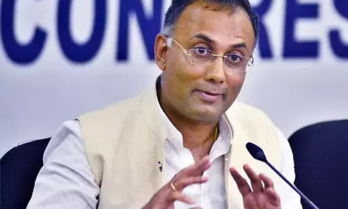 ಕಾಂಗ್ರೆಸ್ ನಿಂದ ಬಂದವರಿಂದ ಬಿಜೆಪಿ  ಹಾಳಾಯಿತು ಎಂದರೆ ಒಪ್ಪಲು ಸಾಧ್ಯವಿಲ್ಲ; ಈಶ್ವರಪ್ಪಗೆ  ದಿನೇಶ್ ಗುಂಡೂರಾವ್ ತಿರುಗೇಟು