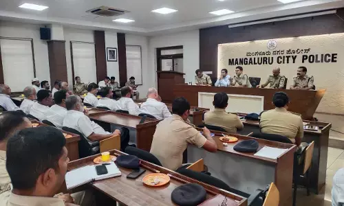 ಬಕ್ರೀದ್ ಹಿನ್ನೆಲೆ: ಮಂಗಳೂರು ಪೊಲೀಸ್ ಆಯುಕ್ತರ ಕಚೇರಿಯಲ್ಲಿ ಶಾಂತಿ ಸಭೆ