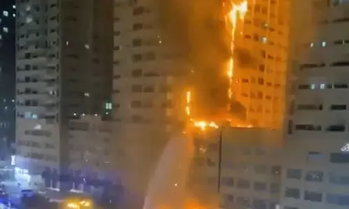 ಯುಎಇ: ಅಜ್ಮಾನ್‌ನ ಗಗನಚುಂಬಿ ಕಟ್ಟಡದಲ್ಲಿ ಬೆಂಕಿ ದುರಂತ