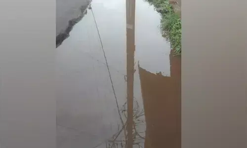 ಕಾರ್ಕಳ: ಪುರಸಭೆಯ ಮುಂಭಾಗದಲ್ಲೇ ಹೊಂಡಮಯವಾದ ರಸ್ತೆ; ಅಧಿಕಾರಿಗಳ ಮೌನದ ಬಗ್ಗೆ ಸಾರ್ವಜನಿಕರ ಅಸಮಾಧಾನ