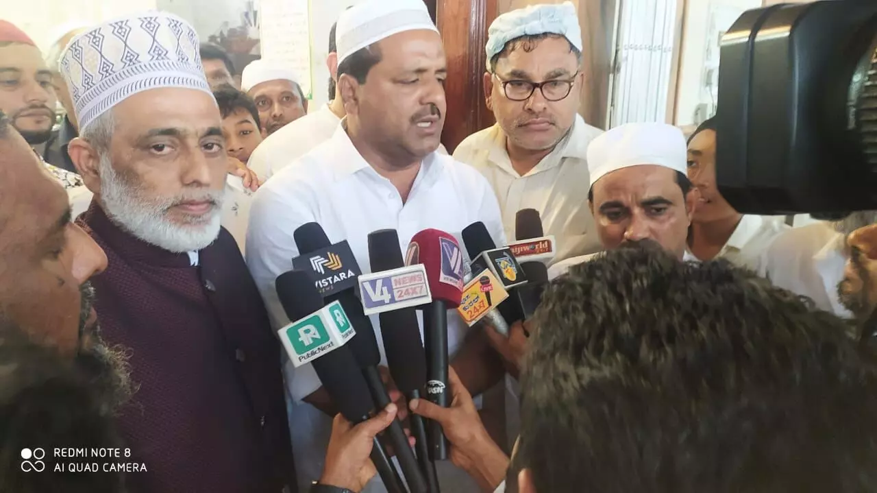 ಬಕ್ರೀದ್ | ಉಳ್ಳಾಲ ದರ್ಗಾಕ್ಕೆ ಸ್ಪೀಕರ್ ಯುಟಿ ಖಾದರ್ ಭೇಟಿ ಬಕ್ರೀದ್ | ಉಳ್ಳಾಲ ದರ್ಗಾಕ್ಕೆ ಸ್ಪೀಕರ್ ಯುಟಿ ಖಾದರ್ ಭೇಟಿ