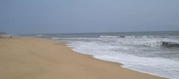 ಉಳ್ಳಾಲ: ಸಮುದ್ರ ಪಾಲಾಗುತ್ತಿದ್ದ ಯುವಕನ ರಕ್ಷಣೆ