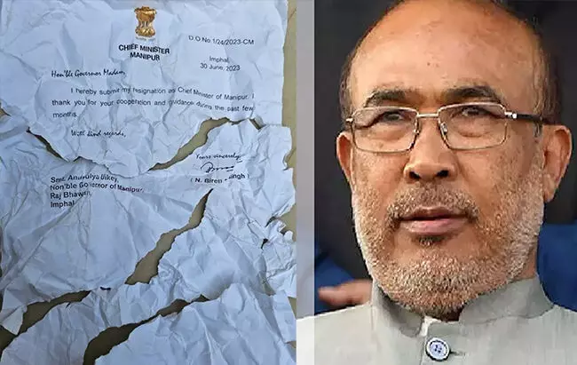 ಮಣಿಪುರ ಸಿಎಂ ರಾಜೀನಾಮೆ ಪತ್ರ ಹರಿದು ಹಾಕಿದ ಬೆಂಬಲಿಗರು: ನಿರ್ಧಾರದಿಂದ ಹಿಂದೆ ಸರಿದ ಬಿರೇನ್ ಸಿಂಗ್ ಮಣಿಪುರ ಸಿಎಂ ರಾಜೀನಾಮೆ ಪತ್ರ ಹರಿದು ಹಾಕಿದ ಬೆಂಬಲಿಗರು: ನಿರ್ಧಾರದಿಂದ ಹಿಂದೆ ಸರಿದ ಬಿರೇನ್ ಸಿಂಗ್