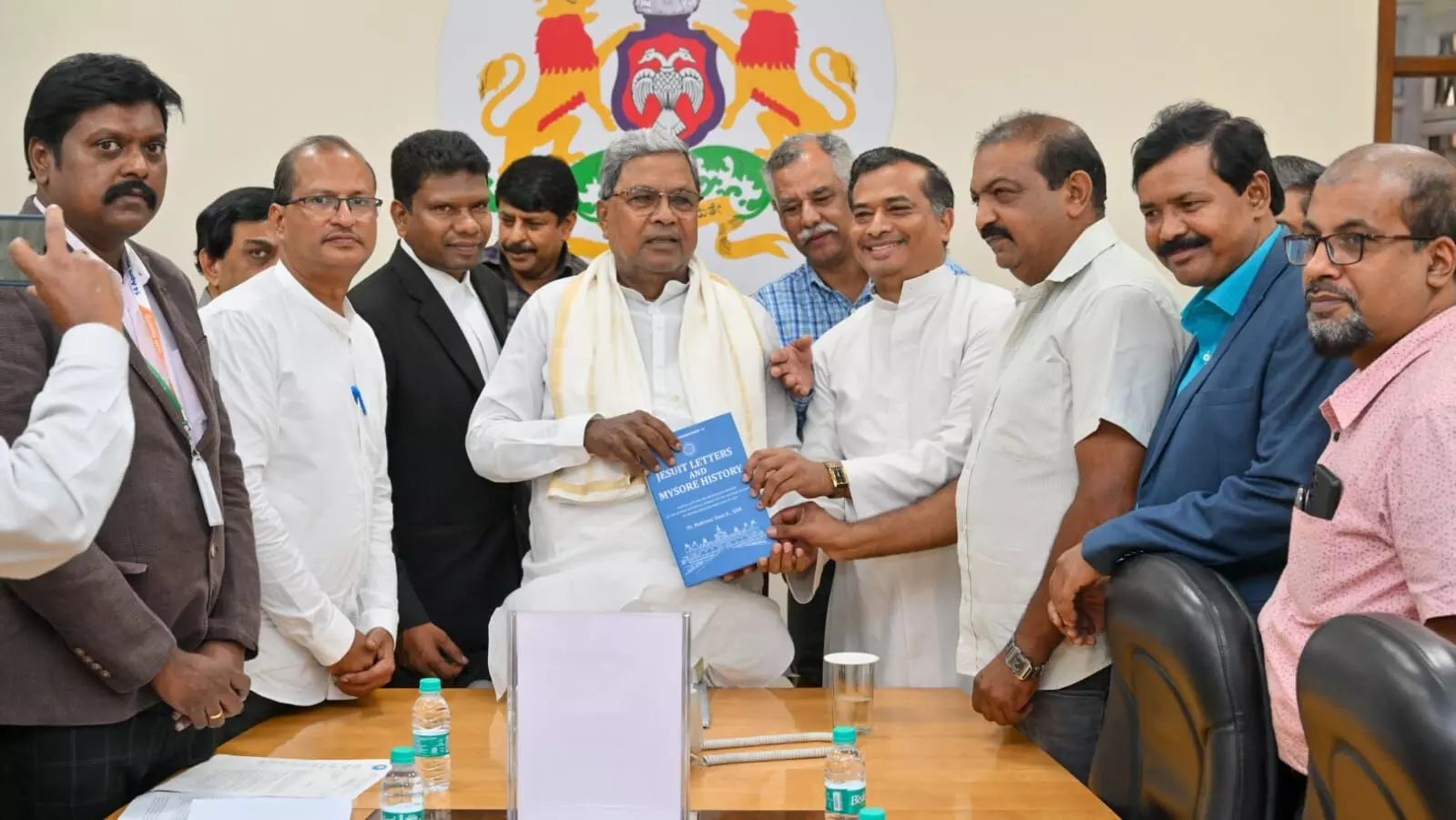 ‘ಮತಾಂತರ ನಿಷೇಧ ಕಾಯ್ದೆ’ಯಲ್ಲಿ ಸಂವಿಧಾನ ವಿರೋಧಿ ತಿದ್ದುಪಡಿ ರದ್ದು: ಸಿಎಂ ಸಿದ್ದರಾಮಯ್ಯ ‘ಮತಾಂತರ ನಿಷೇಧ ಕಾಯ್ದೆ’ಯಲ್ಲಿ ಸಂವಿಧಾನ ವಿರೋಧಿ ತಿದ್ದುಪಡಿ ರದ್ದು: ಸಿಎಂ ಸಿದ್ದರಾಮಯ್ಯ