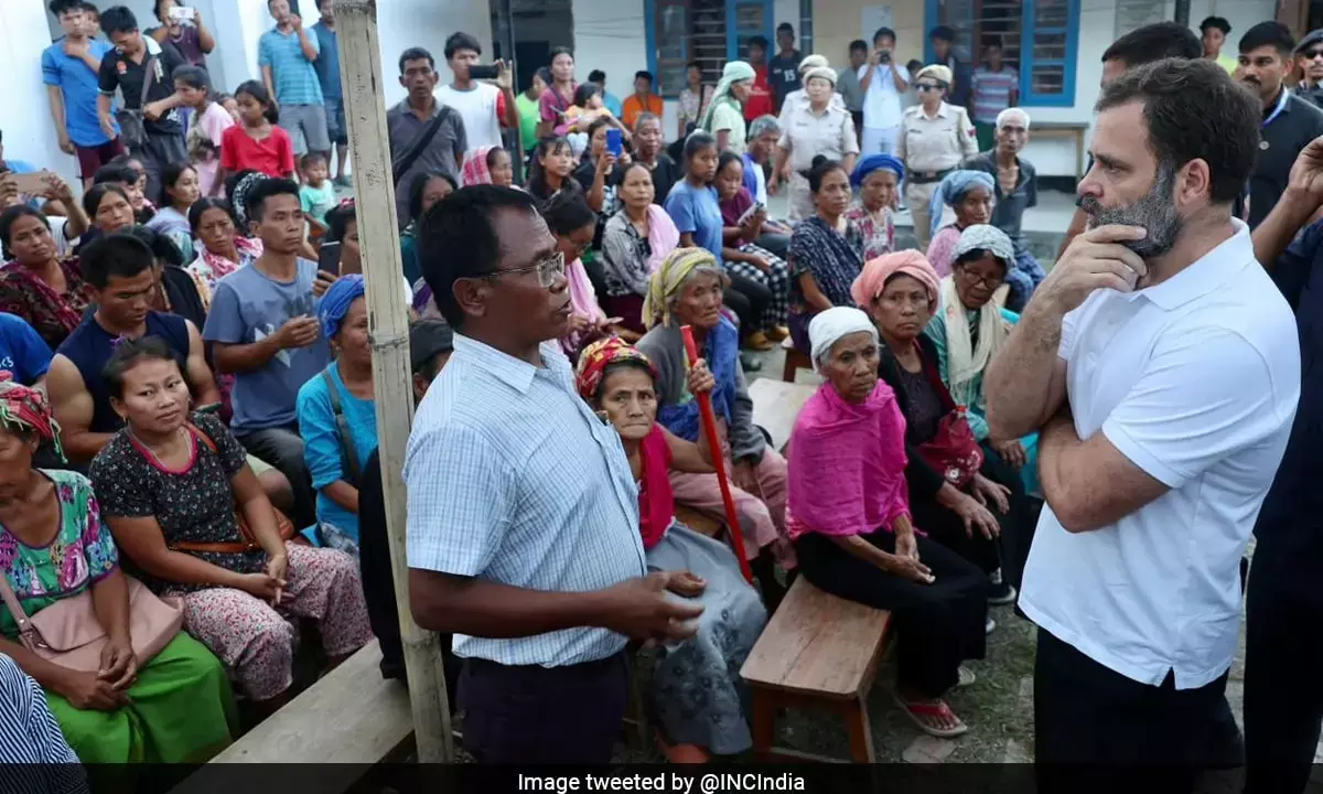 ಮಣಿಪುರದ ಎರಡು ಆಶ್ರಯ ಶಿಬಿರಗಳಿಗೆ ಭೇಟಿ ನೀಡಿ ಸಂತ್ರಸ್ತರ ಅಳಲು ಆಲಿಸಿದ ರಾಹುಲ್ ಗಾಂಧಿ