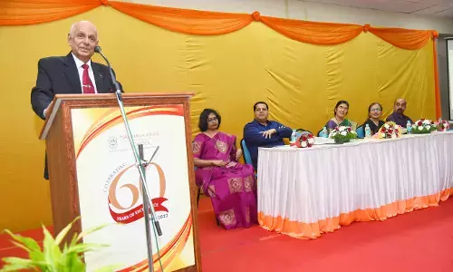 ವಿದ್ಯಾರ್ಥಿಗಳ ಸಮಗ್ರ ಬೆಳವಣಿಗೆಗೆ ಒತ್ತು ನೀಡಿ: ಡಾ.ಬಲ್ಲಾಳ್