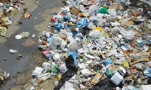 ಚರಂಡಿಗೆ ಕಸ, ಕಡ್ಡಿ, ಪ್ಲಾಸ್ಟಿಕ್‌ಗಳನ್ನು ಎಸೆಯದಂತೆ ಸೂಚನೆ