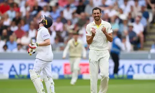 2ನೇ ಆ್ಯಶಸ್ ಟೆಸ್ಟ್: ಇಂಗ್ಲೆಂಡ್ 325 ರನ್ಗೆ ಆಲೌಟ್ ಆಸ್ಟ್ರೇಲಿಯಕ್ಕೆ ಇನಿಂಗ್ಸ್ ಮುನ್ನಡೆ