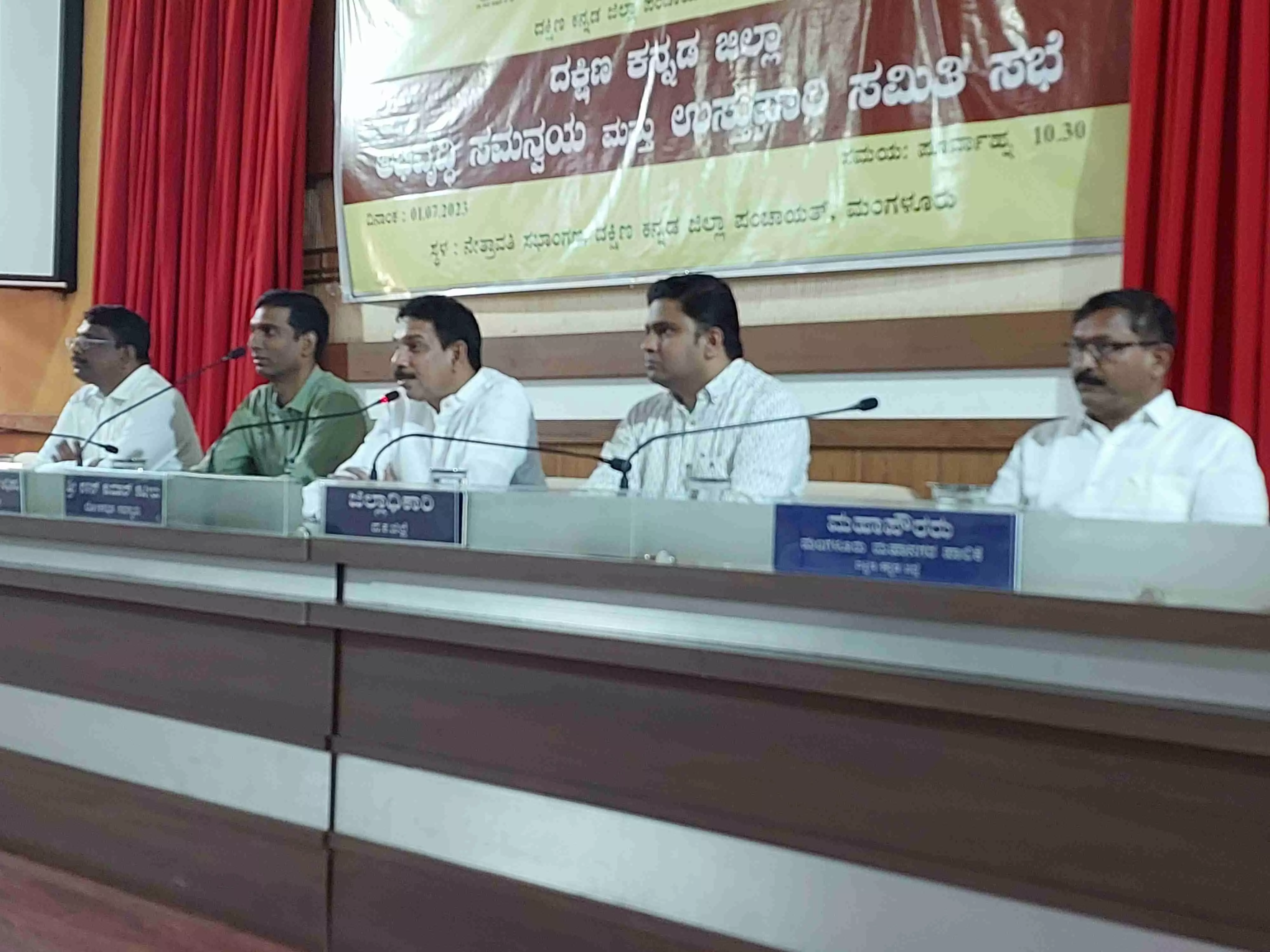 ಮೇಲ್ಸೇತುವೆ ಕಾಮಗಾರಿಗಿರುವ ಅಡೆತಡೆ ನಿವಾರಿಸಲು ಸಂಸದ ನಳಿನ್ ಕುಮಾರ್ ಕಟೀಲ್ ಸೂಚನೆ