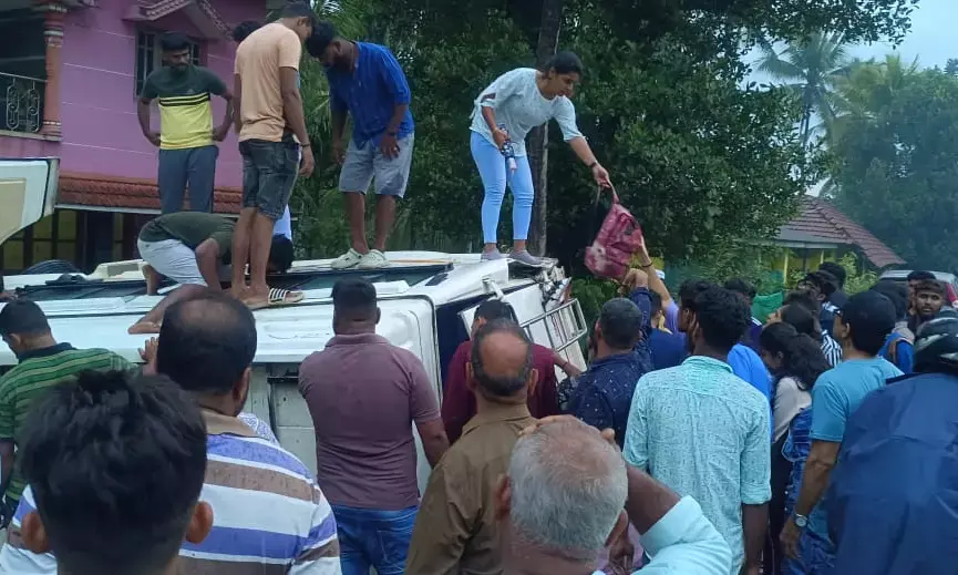 ಚಾರ್ಮಾಡಿ: ನಿಯಂತ್ರಣ ಕಳೆದುಕೊಂಡ ಮೂರು ವಾಹನಗಳು ಪಲ್ಟಿ