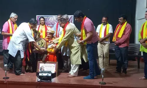 ಮನೋವೈದ್ಯೆ ಡಾ.ಪವಿತ್ರಾಗೆ ‘ಅಕಲಂಕ ದತ್ತಿ ಪುರಸ್ಕಾರ’ ಪ್ರದಾನ