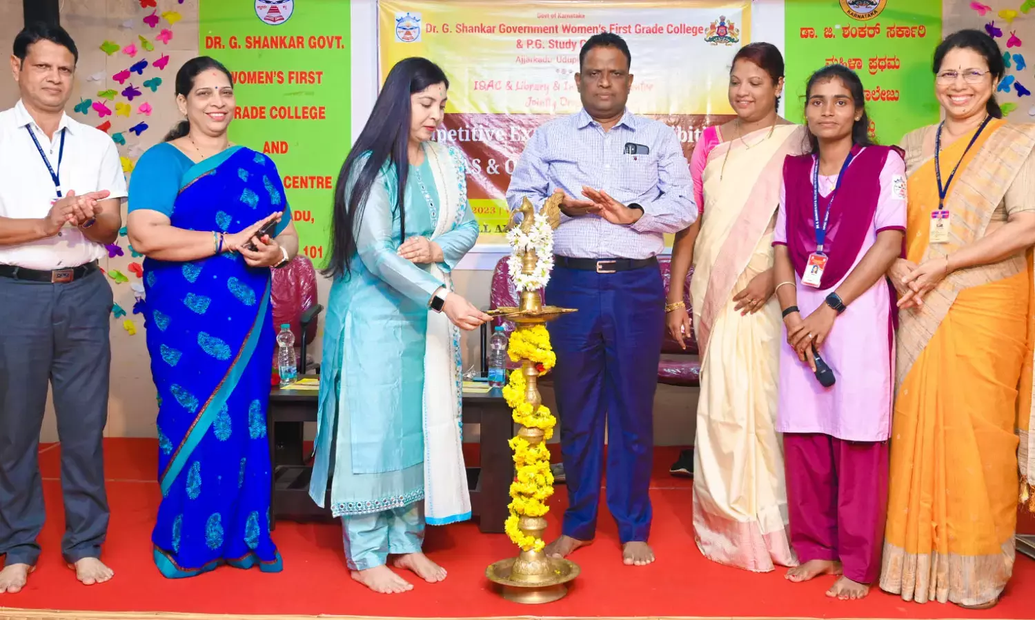 ಸ್ಪರ್ಧಾತ್ಮಕ ಪರೀಕ್ಷೆಗಳ ಪುಸ್ತಕ ಪ್ರದರ್ಶನ ಉದ್ಘಾಟನೆ