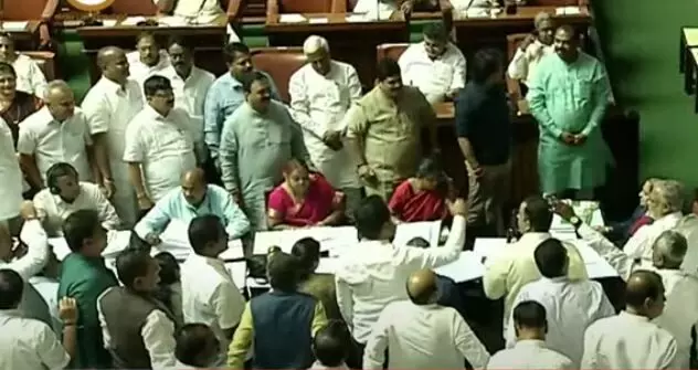 ವಿಪಕ್ಷಗಳ ಗದ್ದಲ: ಉಭಯ ಸದನ ಕಲಾಪ ಮುಂದೂಡಿಕೆ