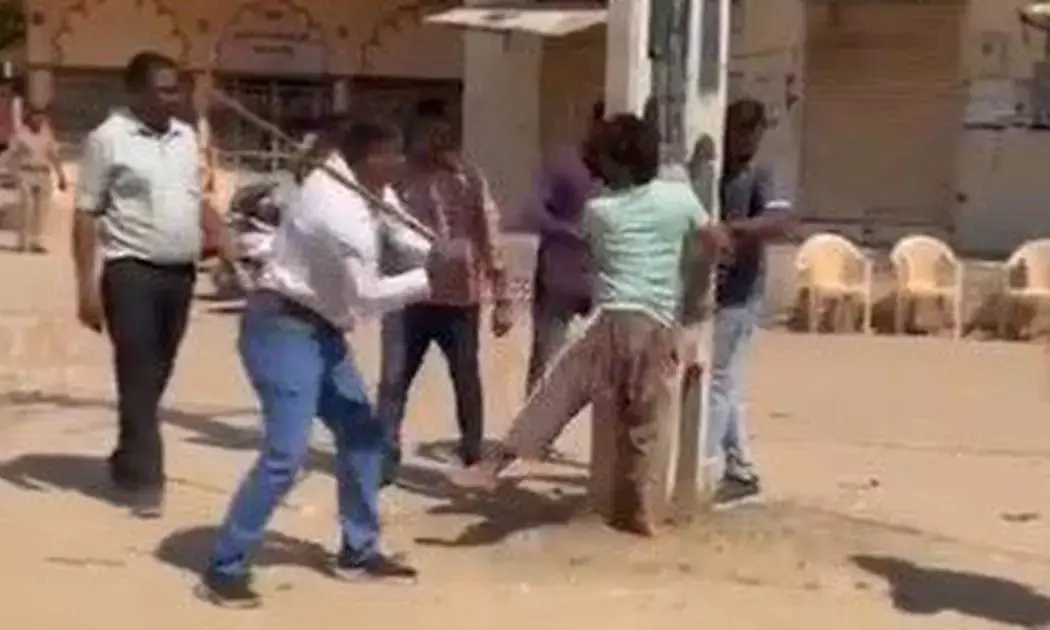 “ಸಾರ್ವಜನಿಕವಾಗಿ ಕಂಬಕ್ಕೆ ಕಟ್ಟಿ ಥಳಿಸಲು ಅನುಮತಿಸುವ ಯಾವುದಾದರೂ ಕಾನೂನು ಇದೆಯೇ?”