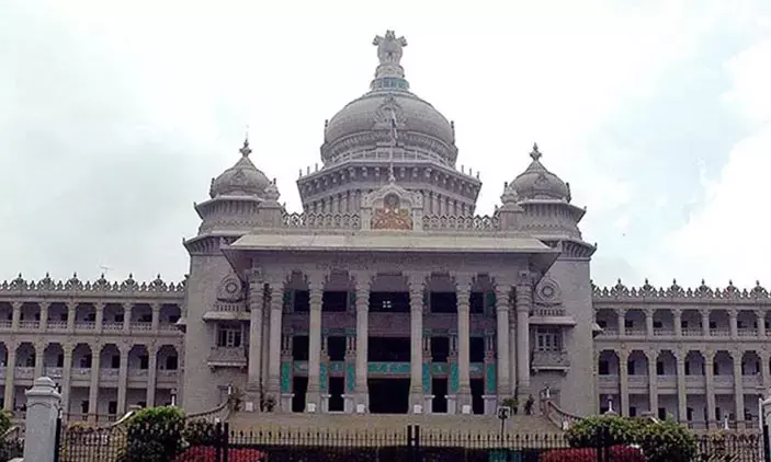 ಪರಿಶಿಷ್ಟ ಜಾತಿ ವಿದ್ಯಾರ್ಥಿಗಳಿಂದ ಕಡ್ಡಾಯ ಶುಲ್ಕ ವಸೂಲಿ ಮಾಡುವಂತಿಲ್ಲ: ಸರಕಾರ ಆದೇಶ