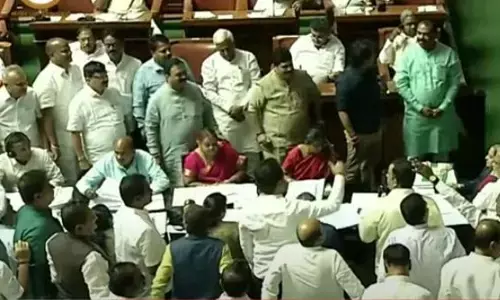 ವಿಪಕ್ಷಗಳ ಗದ್ದಲ: ಉಭಯ ಸದನ ಕಲಾಪ ಮುಂದೂಡಿಕೆ