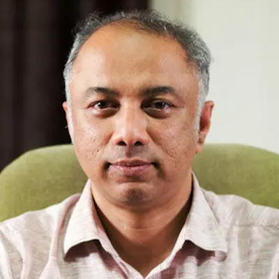 ಹರೀಶ್ ಹಂದೆಗೆ ಗೌರವ ಡಾಕ್ಟರೇಟ್