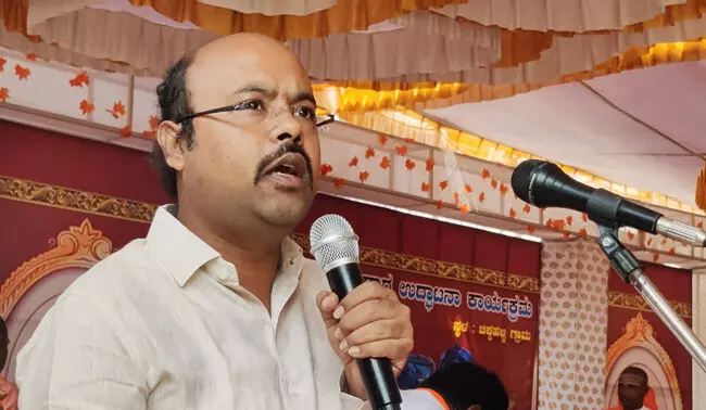 ಲೋಕಸಭೆ ಚುನಾವಣೆಗೆ ಸ್ಪರ್ಧೆ ವಿಚಾರ: ಮಾಜಿ ಶಾಸಕ ಯತೀಂದ್ರ ಸಿದ್ದರಾಮಯ್ಯ ಪ್ರತಿಕ್ರಿಯೆ ಏನು? ಲೋಕಸಭೆ ಚುನಾವಣೆಗೆ ಸ್ಪರ್ಧೆ ವಿಚಾರ: ಮಾಜಿ ಶಾಸಕ ಯತೀಂದ್ರ ಸಿದ್ದರಾಮಯ್ಯ ಪ್ರತಿಕ್ರಿಯೆ ಏನು?