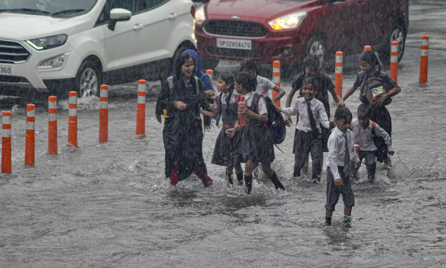 ಕೇರಳದಲ್ಲಿ ಆರ್ಭಟಿಸಿದ ಮುಂಗಾರು, ಇಡುಕ್ಕಿಯಲ್ಲಿ ರೆಡ್ ಆಲರ್ಟ್