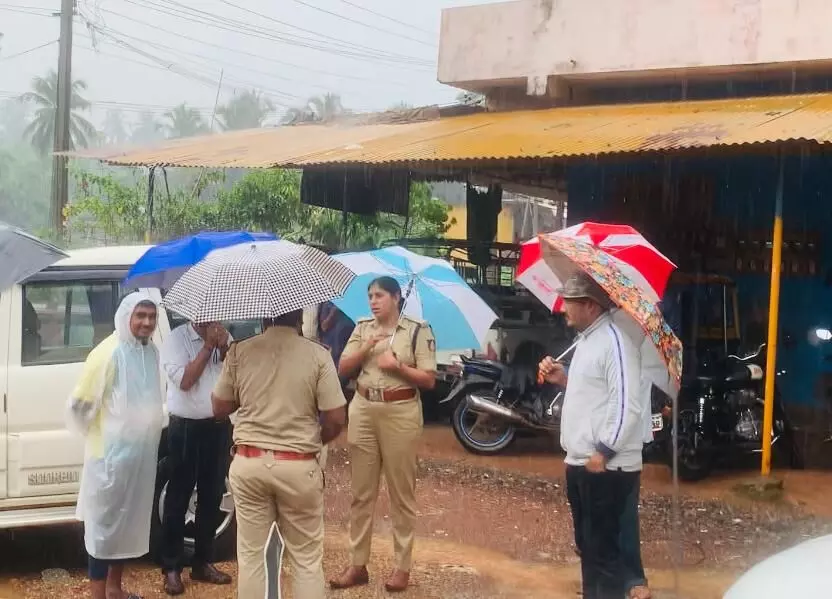 ಸುಳ್ಯ: ತೋಡು ದಾಟುತ್ತಿದ್ದ ವೇಳೆ ಕಾಲು ಜಾರಿ ಬಿದ್ದು ಕಾರ್ಮಿಕ ನೀರು ಪಾಲು ಸುಳ್ಯ: ತೋಡು ದಾಟುತ್ತಿದ್ದ ವೇಳೆ ಕಾಲು ಜಾರಿ ಬಿದ್ದು ಕಾರ್ಮಿಕ ನೀರು ಪಾಲು