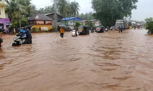ಭಟ್ಕಳ: ಧಾರಾಕಾರ ಮಳೆಗೆ ಕೆರೆಯಂತಾದ ರಾಷ್ಟ್ರೀಯ ಹೆದ್ದಾರಿ
