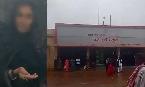 ಬುರ್ಖಾ ತೊಟ್ಟು ಕೆಎಸ್ಸಾರ್ಟಿಸಿ ಬಸ್‌ ನಿಲ್ದಾಣದಲ್ಲಿ ಕುಳಿತಿದ್ದ ವ್ಯಕ್ತಿಯನ್ನು ಪೊಲೀಸರಿಗೆ ಒಪ್ಪಿಸಿದ ಗ್ರಾಮಸ್ಥರು