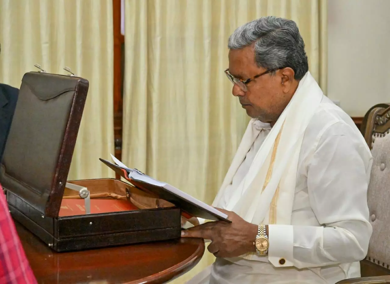 ಕರ್ನಾಟಕ ಬಜೆಟ್ 2023 LIVE |ಇಂದಿರಾ ಕ್ಯಾಂಟೀನ್ ಪುನರಾರಂಭಕ್ಕೆ ನಿರ್ಧಾರ