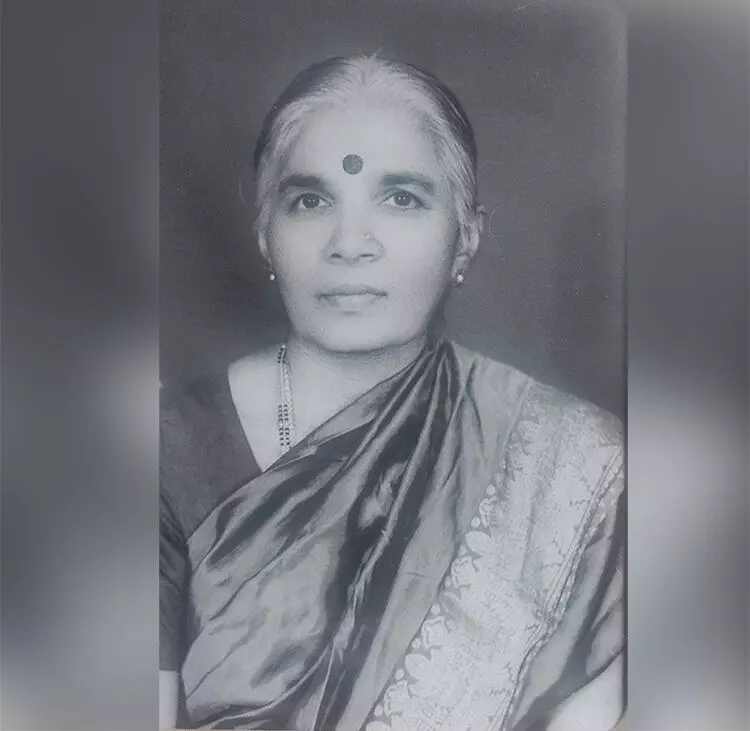 ಮಾಜಿ ಸಚಿವ ವಿನಯ ಕುಮಾರ್ ಸೊರಕೆ ತಾಯಿ ನಿಧನ ಮಾಜಿ ಸಚಿವ ವಿನಯ ಕುಮಾರ್ ಸೊರಕೆ ತಾಯಿ ನಿಧನ