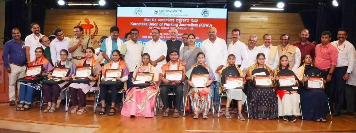 ಪತ್ರಕರ್ತರಿಗೆ ಕಾಲಕಾಲಕ್ಕೆ ತರಬೇತಿ ಅಗತ್ಯ: ವಿಧಾನಸಭಾಧ್ಯಕ್ಷ ಯು.ಟಿ.ಖಾದರ್ ಪತ್ರಕರ್ತರಿಗೆ ಕಾಲಕಾಲಕ್ಕೆ ತರಬೇತಿ ಅಗತ್ಯ: ವಿಧಾನಸಭಾಧ್ಯಕ್ಷ ಯು.ಟಿ.ಖಾದರ್