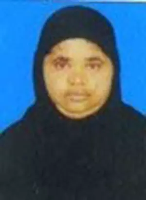 ಮಗನೊಂದಿಗೆ ಸಿಟ್ಟು: ಮನೆಬಿಟ್ಟು ಹೋದ ತಾಯಿ