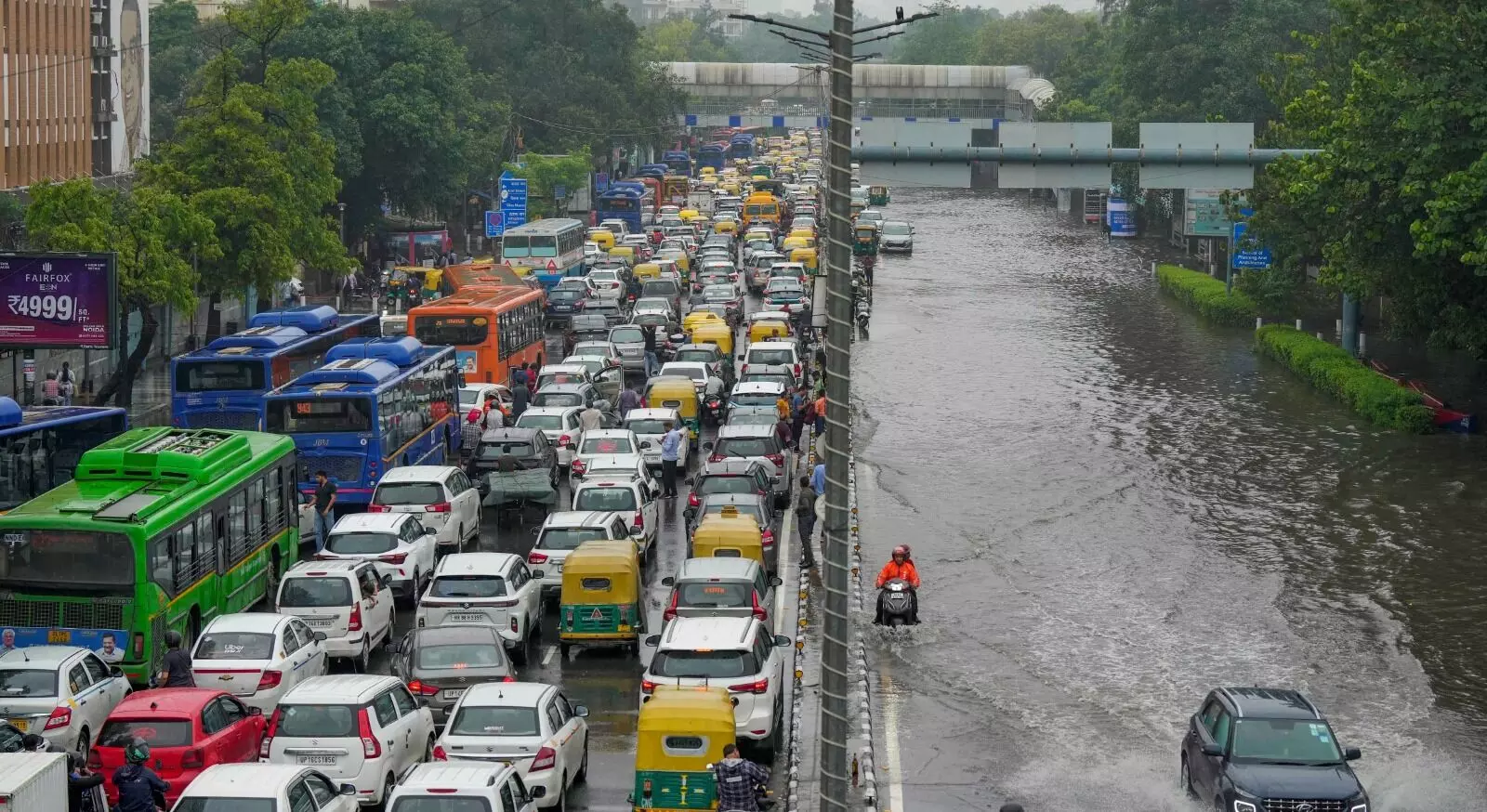 ಉತ್ತರಾಖಂಡದಲ್ಲಿ ವ್ಯಾಪಕ ಮಳೆ; 100 ರಸ್ತೆಗಳು ಬಂದ್
