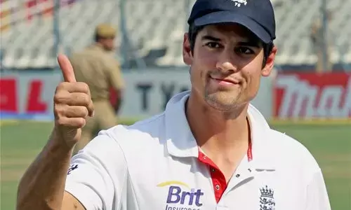 ಕ್ಷೌರ ಮಾಡಿದ್ದಕ್ಕೆ ಆಸೀಸ್ ವಿಕೆಟ್ ಕೀಪರ್ ಅಲೆಕ್ಸ್ ಹಣ ಪಾವತಿಸಿಲ್ಲ ಎಂಬ ಹೇಳಿಕೆಗೆ ಕ್ಷಮೆಯಾಚಿಸಿದ ಕುಕ್