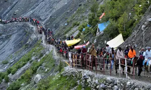 ಹವಾಮಾನ ವೈಪರೀತ್ಯ: ರಾಂಬನ್ ನಲ್ಲಿ ಸಿಲುಕಿಕೊಂಡ 6,000 ಅಮರನಾಥ ಯಾತ್ರಾರ್ಥಿಗಳು