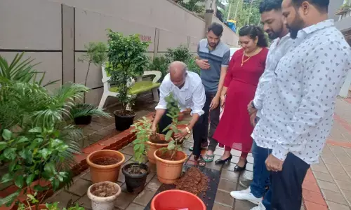 ಜೆಪ್ಪು: ವಿಶ್ವಾಸ ವೀನಸ್ ಅಪಾರ್ಟ್ ಮೆಂಟ್ ನಲ್ಲಿ ವನಮಹೋತ್ಸವ