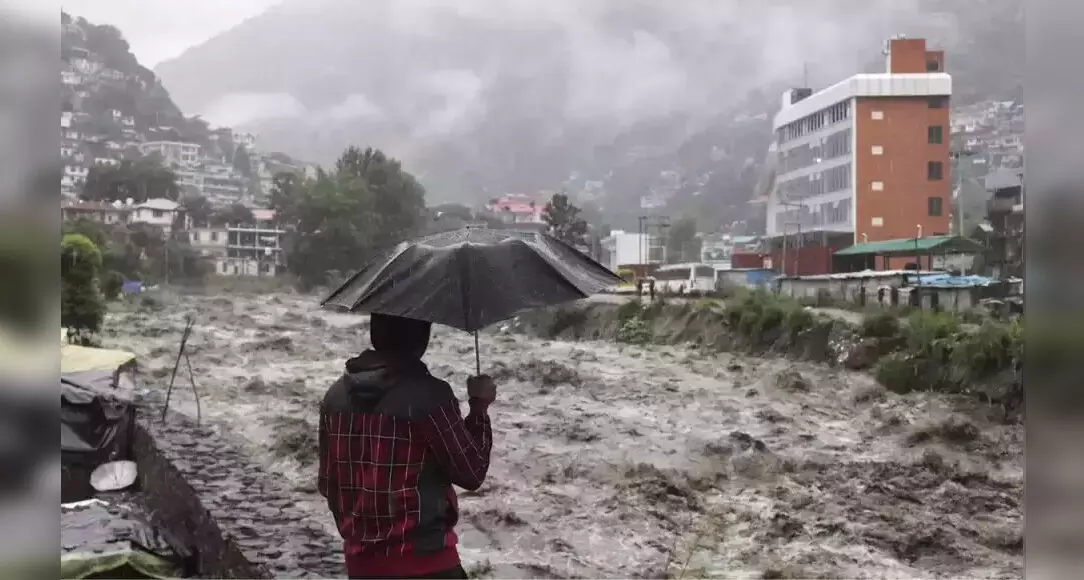 ಪಂಜಾಬ್, ಉತ್ತರ ಪ್ರದೇಶದಲ್ಲಿ ಪ್ರವಾಹ ಸ್ಥಿತಿ ಉಲ್ಬಣ; ಮೃತರ ಸಂಖ್ಯೆ 91ಕ್ಕೆ ಏರಿಕೆ ಪಂಜಾಬ್, ಉತ್ತರ ಪ್ರದೇಶದಲ್ಲಿ ಪ್ರವಾಹ ಸ್ಥಿತಿ ಉಲ್ಬಣ; ಮೃತರ ಸಂಖ್ಯೆ 91ಕ್ಕೆ ಏರಿಕೆ