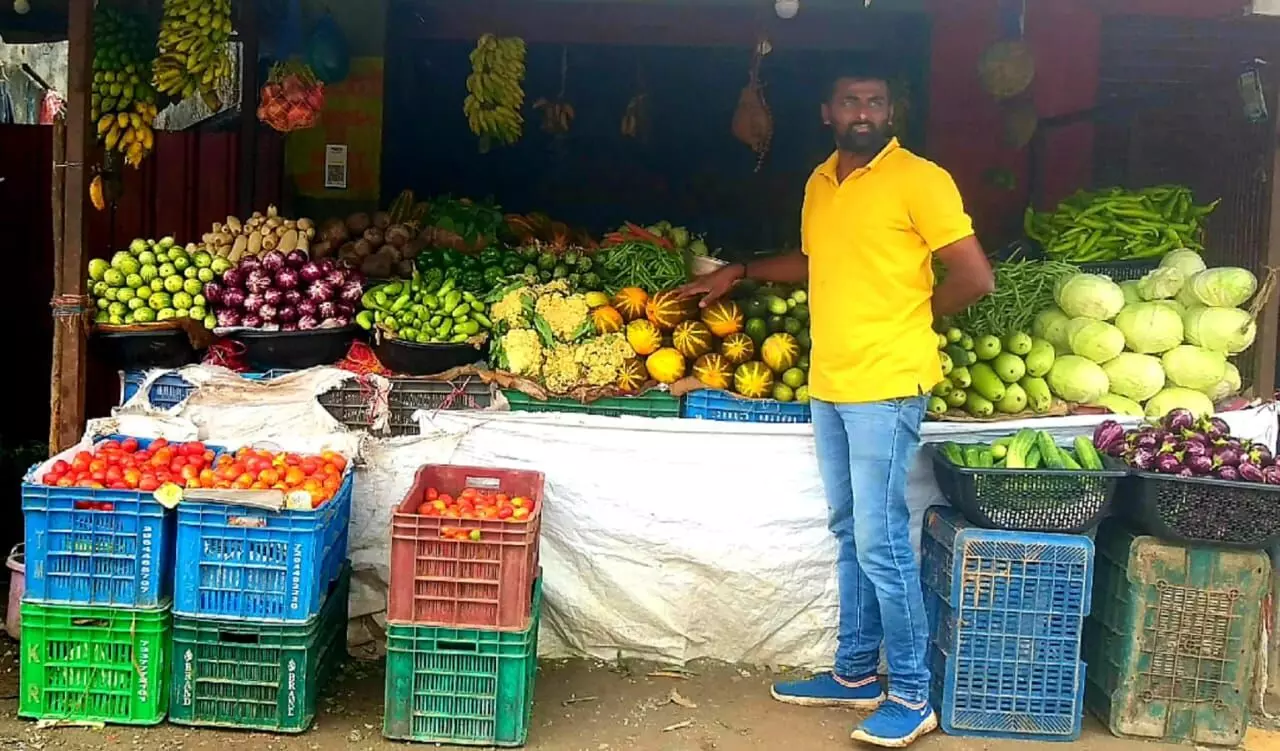 ಚಿಕ್ಕಮಗಳೂರು | ಅಂಗಡಿಯಿಂದ 40 ಕೆಜಿ ಟೊಮೆಟೋ ಕಳವು: ದೂರು ದಾಖಲು