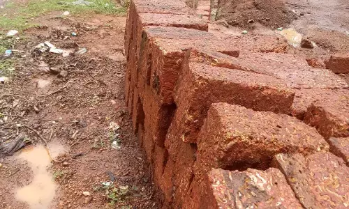 ಅಕ್ರಮ ಅಂಗಡಿ ಕೋಣೆಗಳ ತೆರವಿಗೆ ಒತ್ತಾಯ: ದಸಂಸ ಪ್ರತಿಭಟನೆಯ ಎಚ್ಚರಿಕೆ