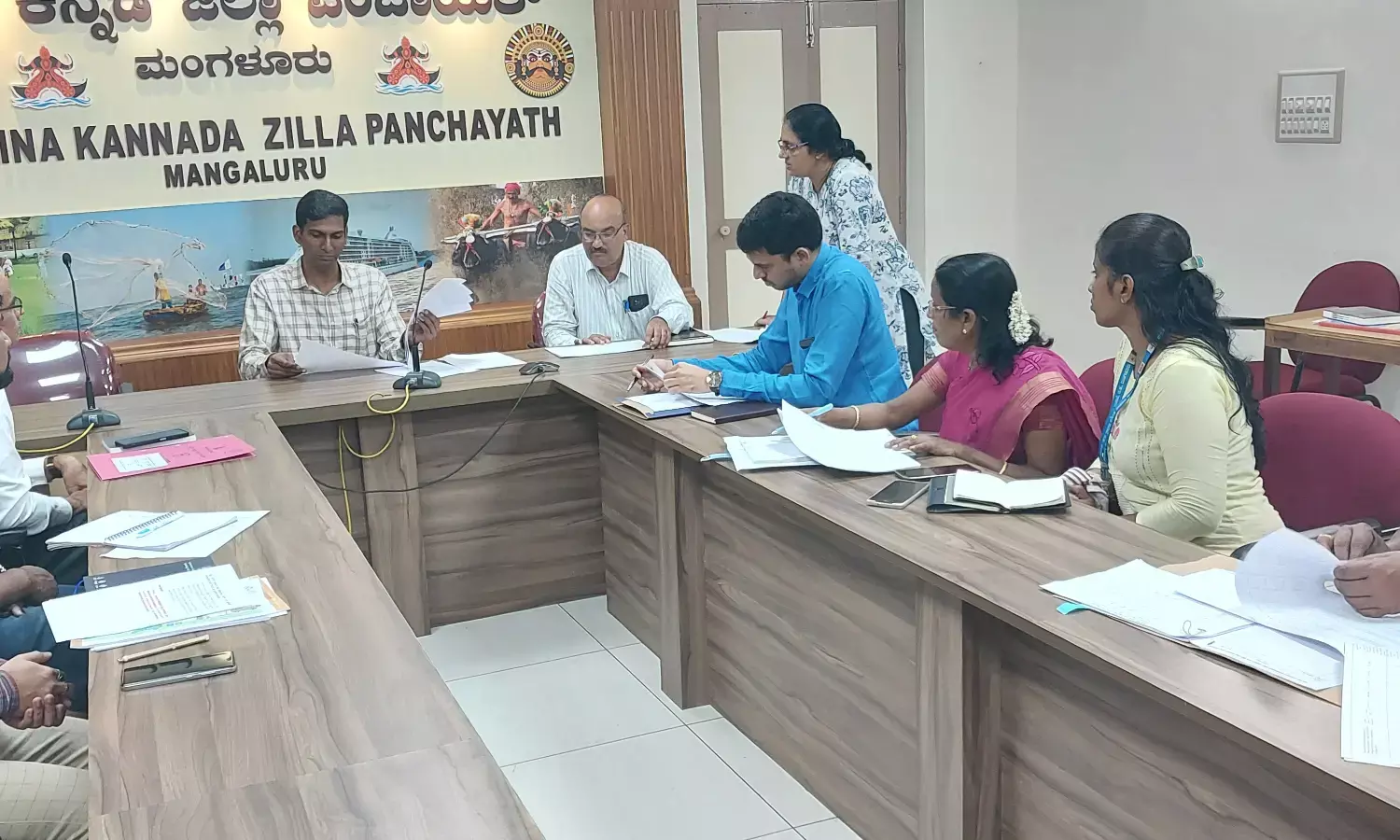 ಕಾಮಗಾರಿ ವಿಳಂಬಕ್ಕೆ ಮಳೆಯ ಸಬೂಬು ಬೇಡ: ಅಧಿಕಾರಿಗಳಿಗೆ ದ.ಕ. ಜಿಪಂ ಸಿಇಒ ಎಚ್ಚರಿಕೆ