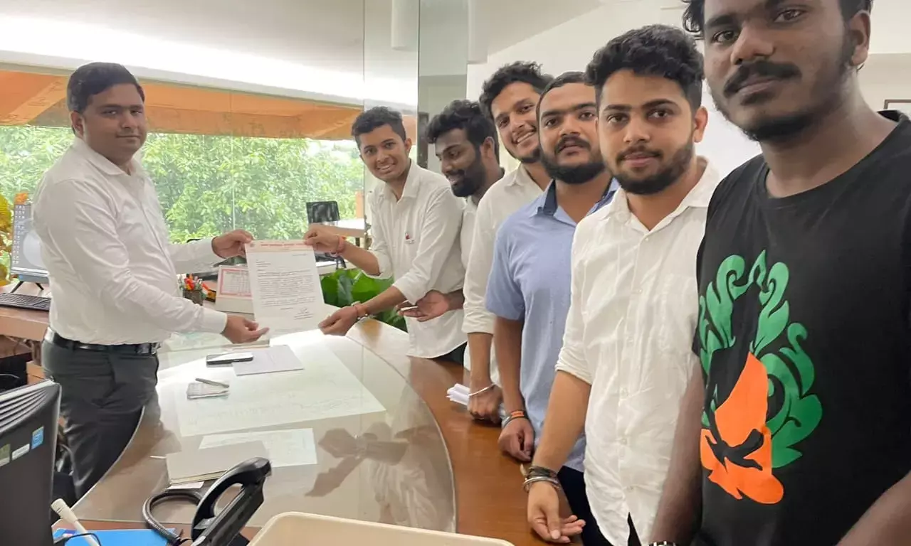 ಮಂಗಳೂರು: ಹೆದ್ದಾರಿ ಹೊಂಡ ಮುಚ್ಚಲು ಮನವಿ